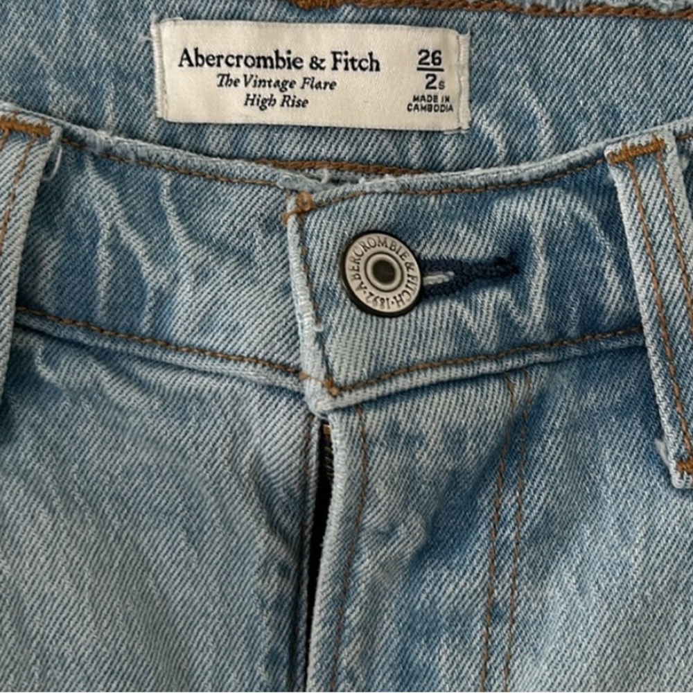 Abercrombie & Fitch High-Rise Flare Jeans, 26 short - Picture 3 of 3